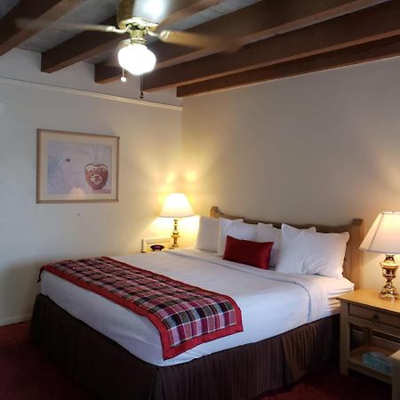 Kachina Lodge Resort And Meeting Center 陶斯 外观 照片