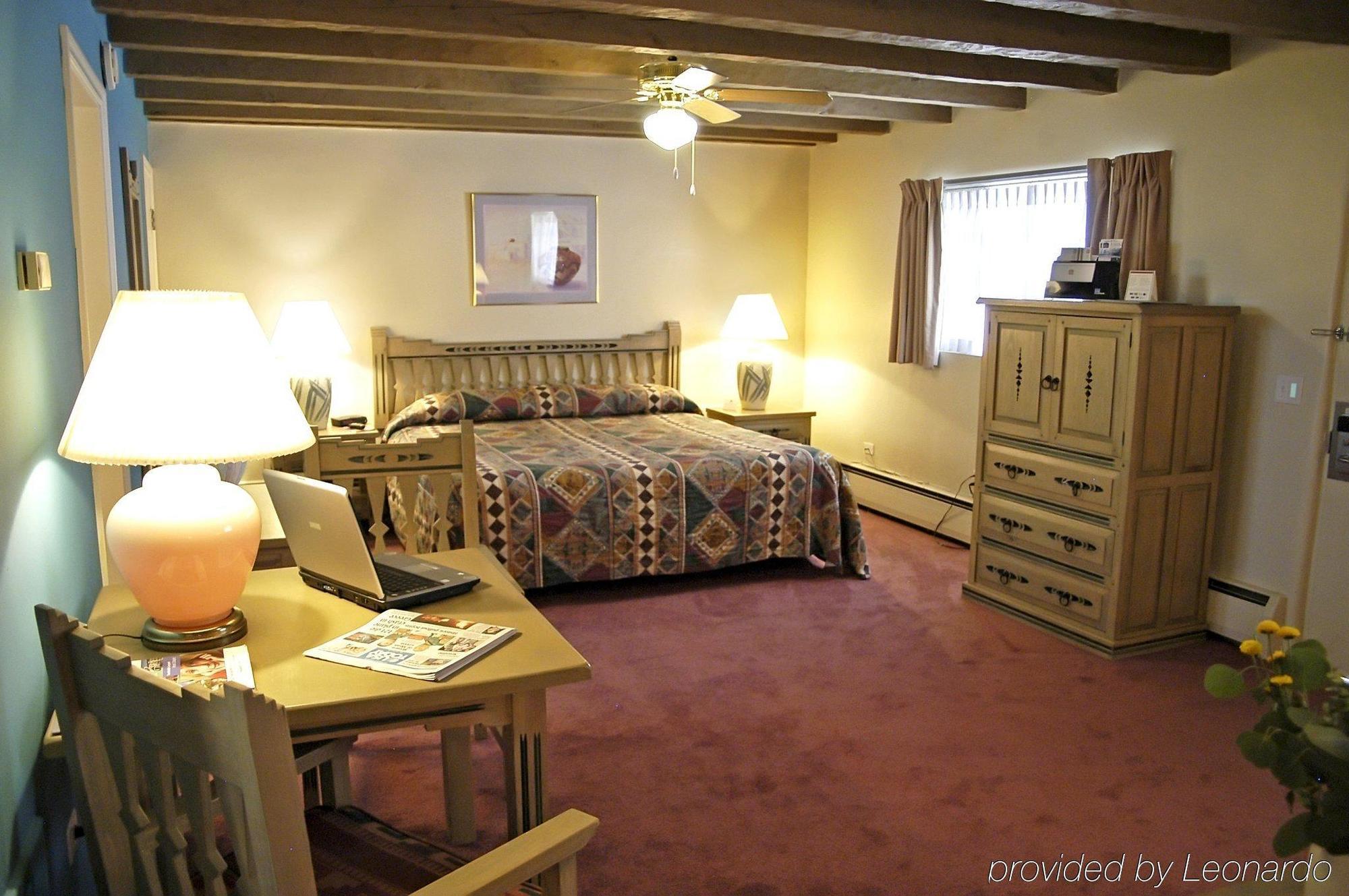 Kachina Lodge Resort And Meeting Center 陶斯 客房 照片
