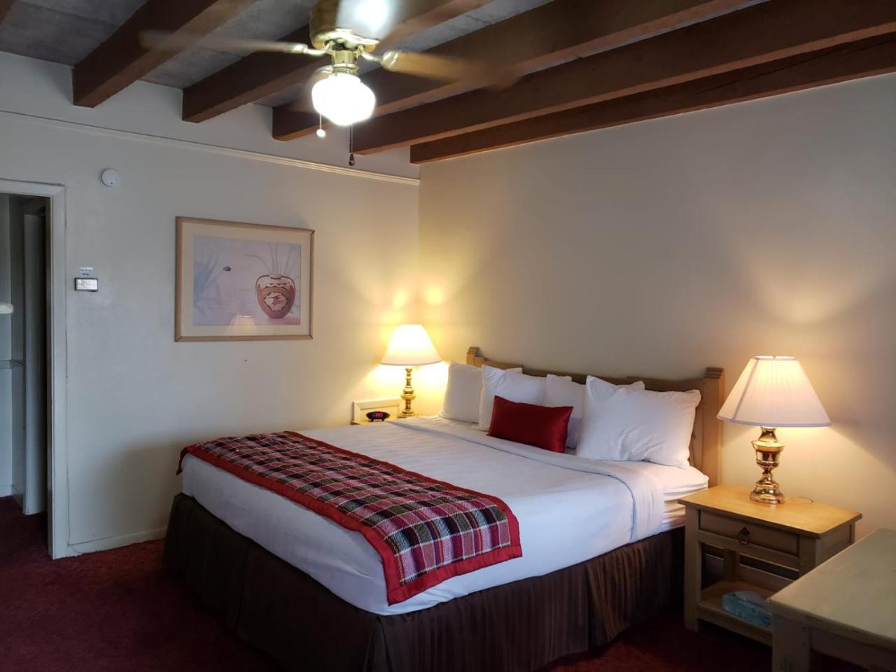 Kachina Lodge Resort And Meeting Center 陶斯 外观 照片