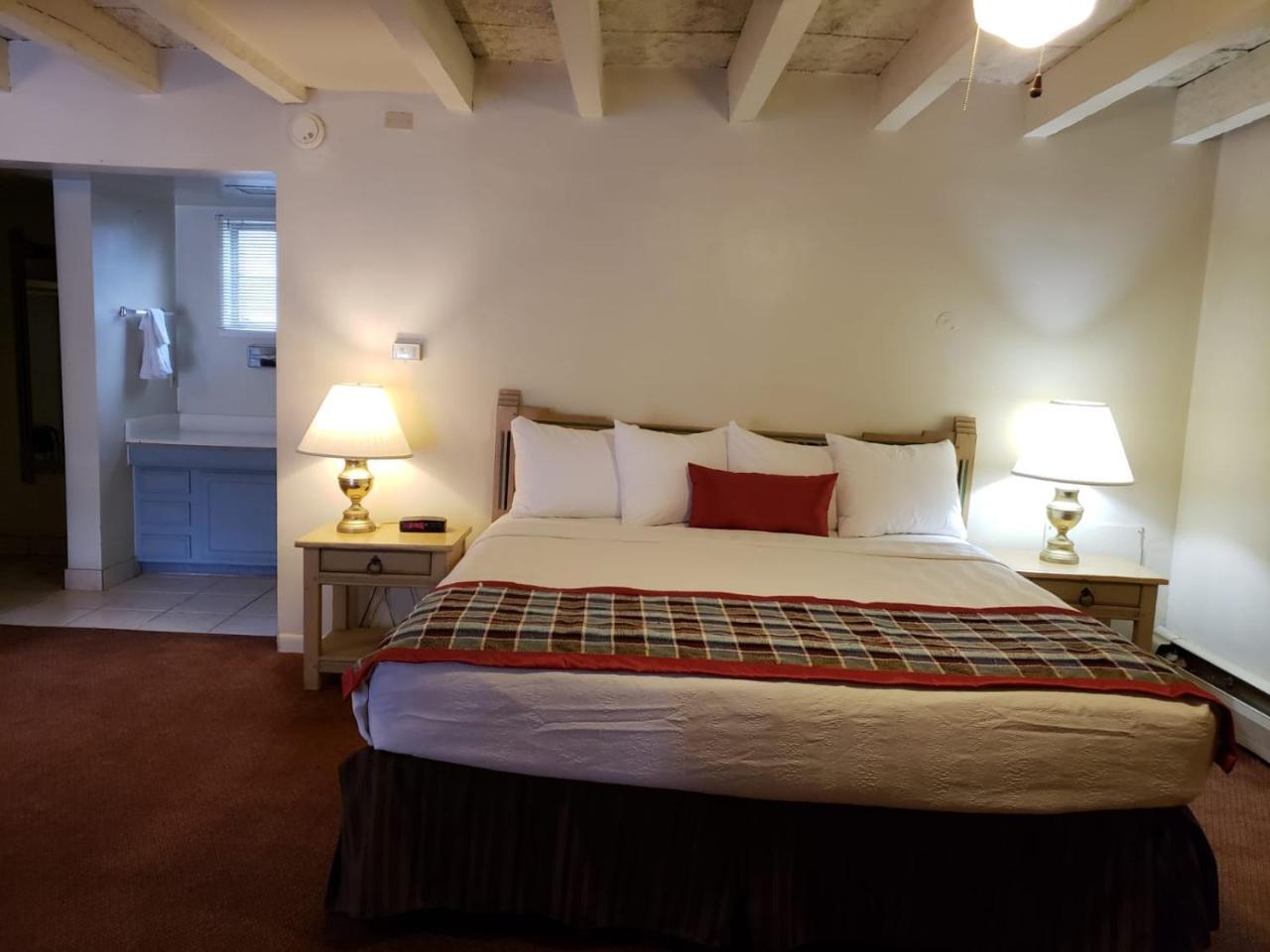 Kachina Lodge Resort And Meeting Center 陶斯 外观 照片
