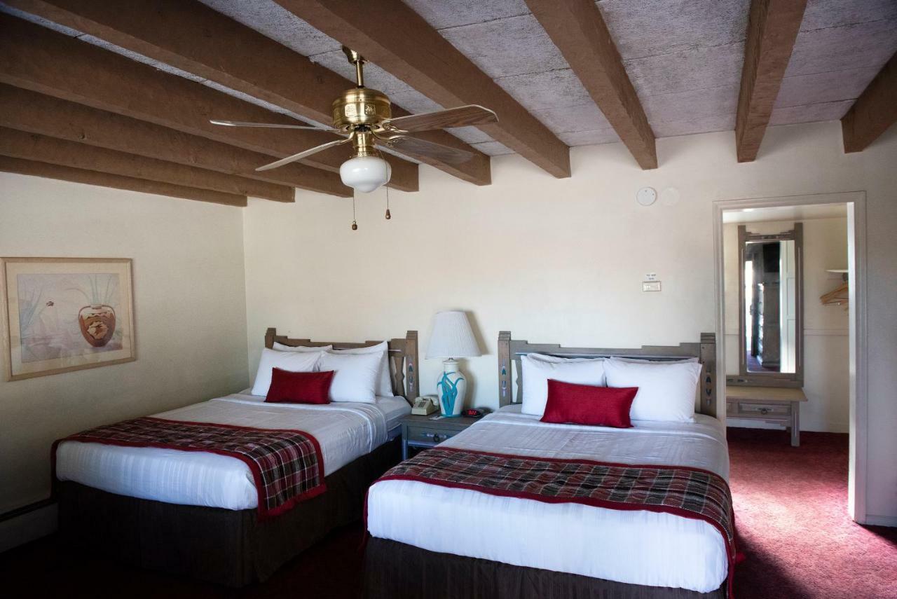 Kachina Lodge Resort And Meeting Center 陶斯 外观 照片