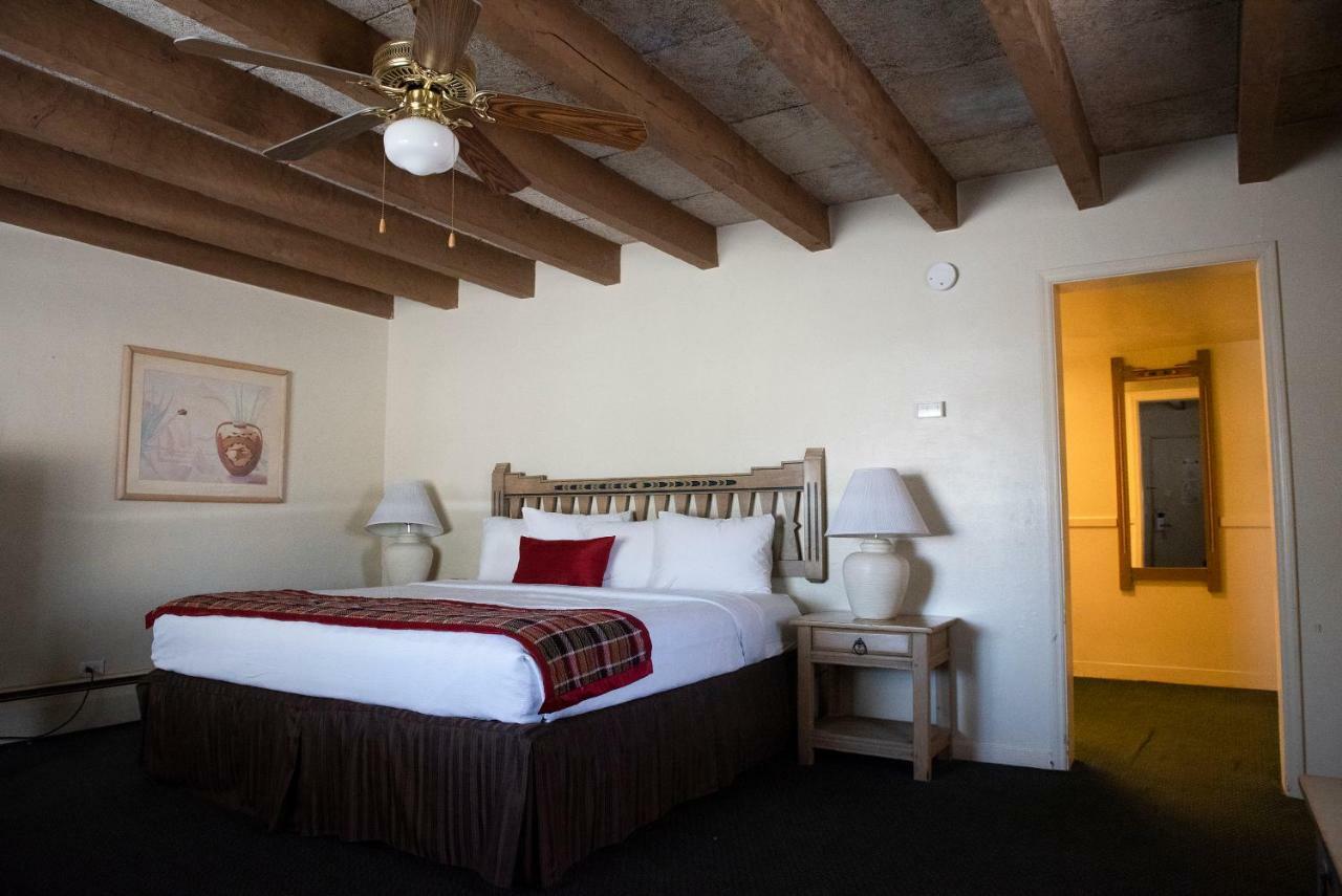 Kachina Lodge Resort And Meeting Center 陶斯 外观 照片