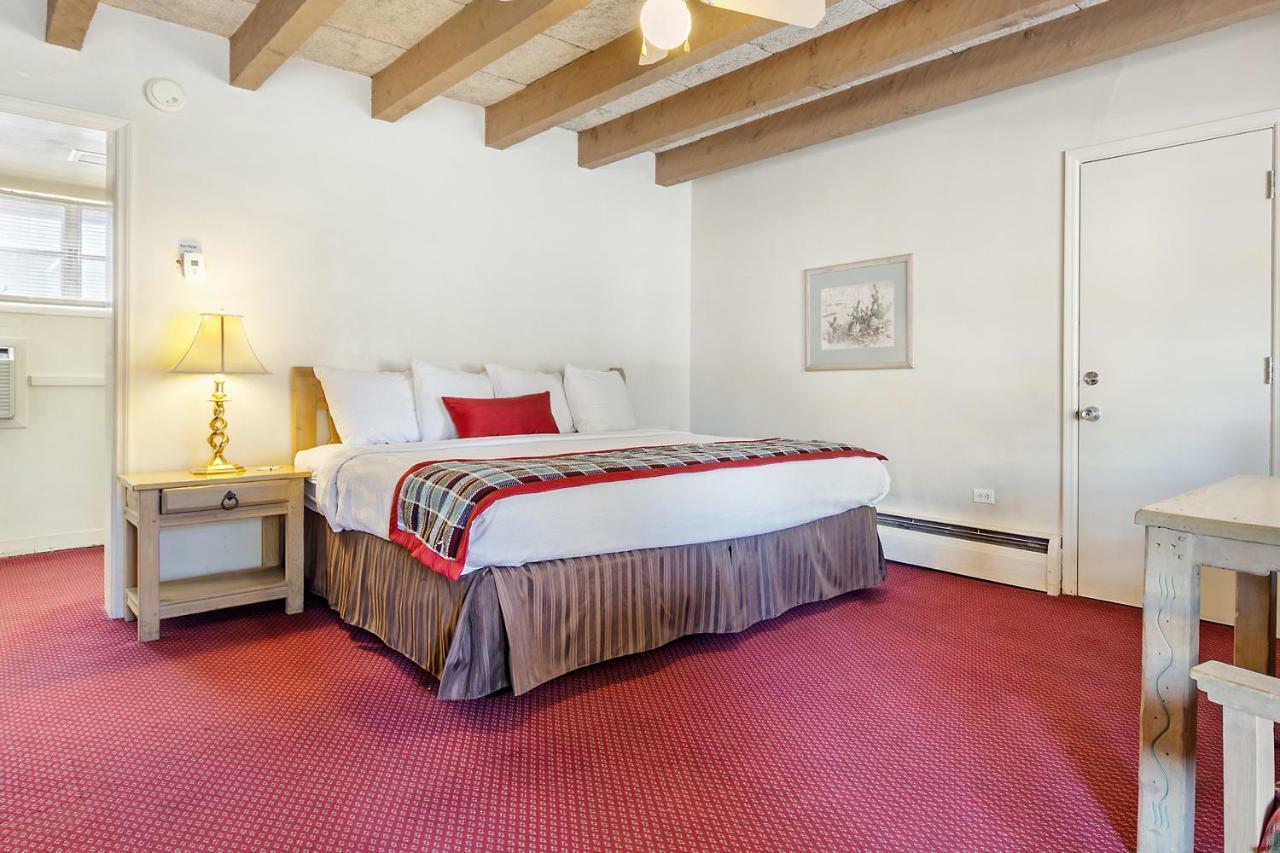 Kachina Lodge Resort And Meeting Center 陶斯 外观 照片