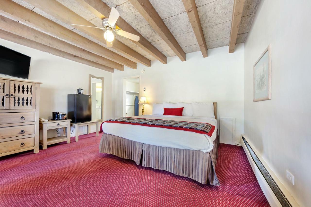 Kachina Lodge Resort And Meeting Center 陶斯 外观 照片